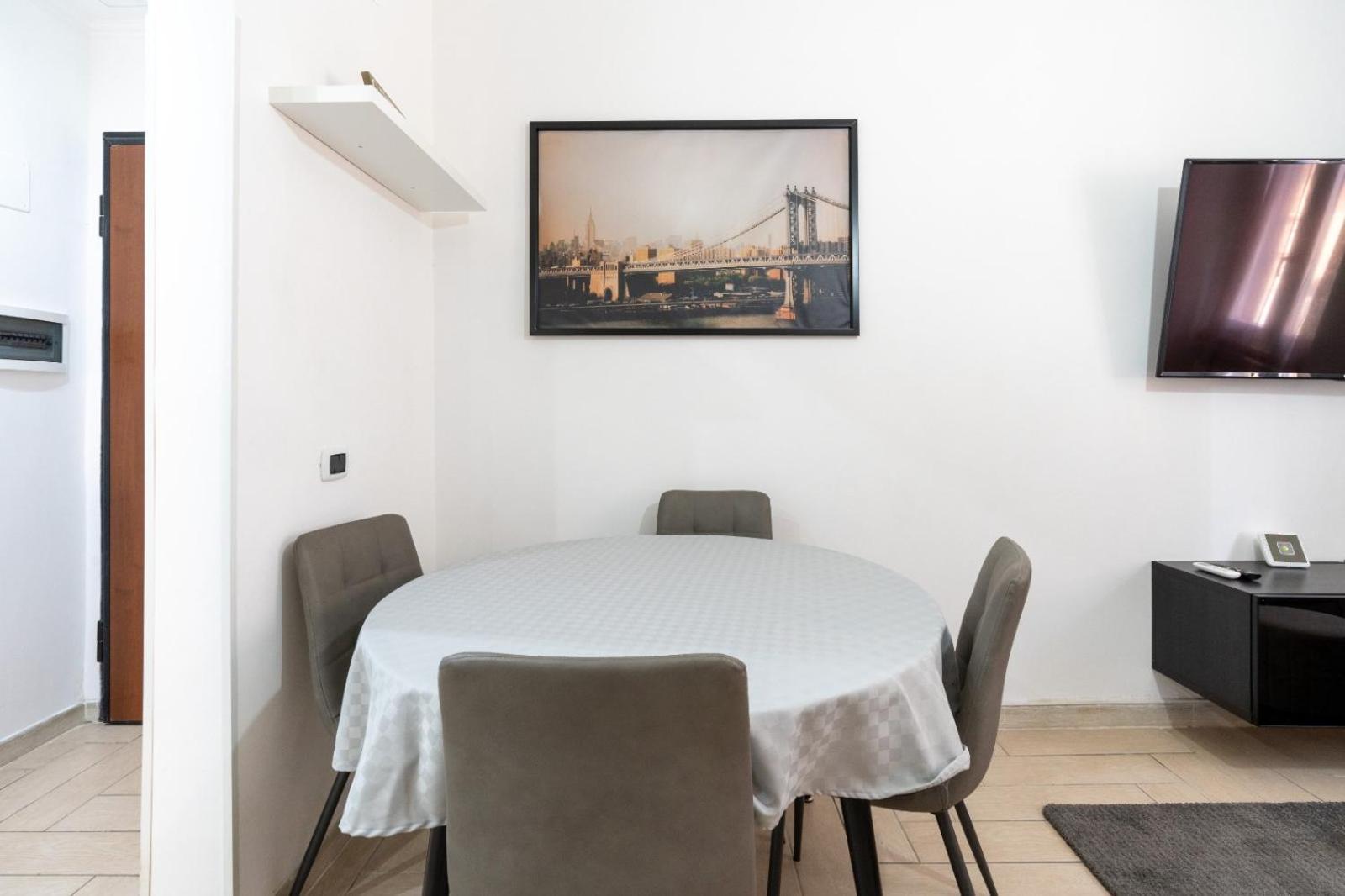 Ciampino-Roma - Modern Apartment-Airport & Station 외부 사진